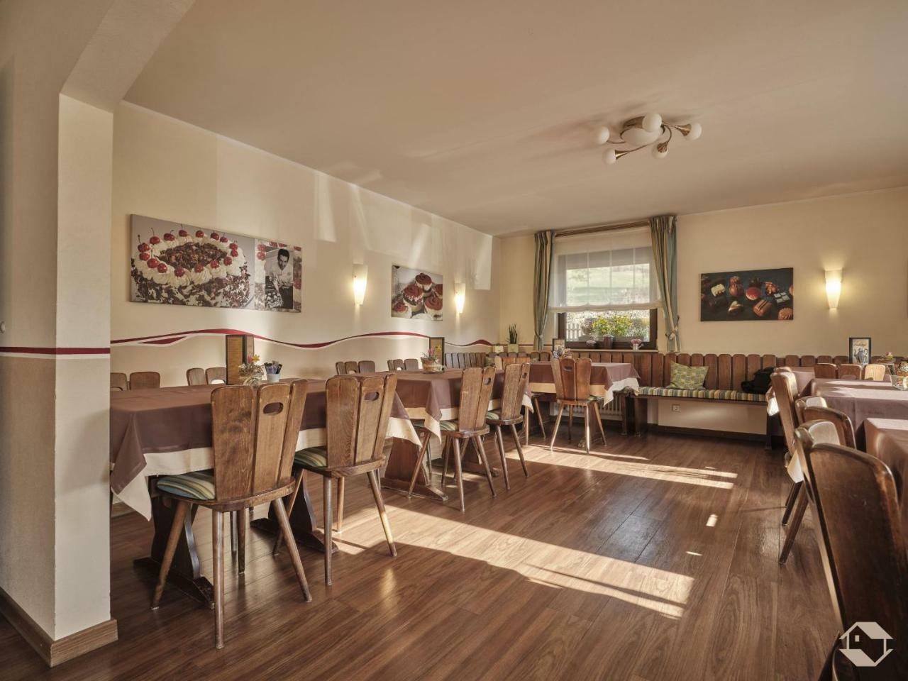 Café-Pension Endehof Oberprechtal Esterno foto